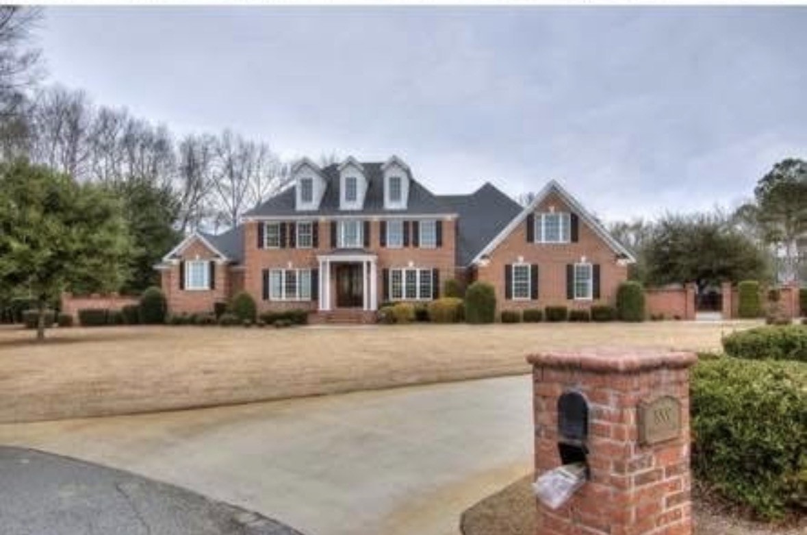 Brick Colonial Estate, Residential build in South Carolina